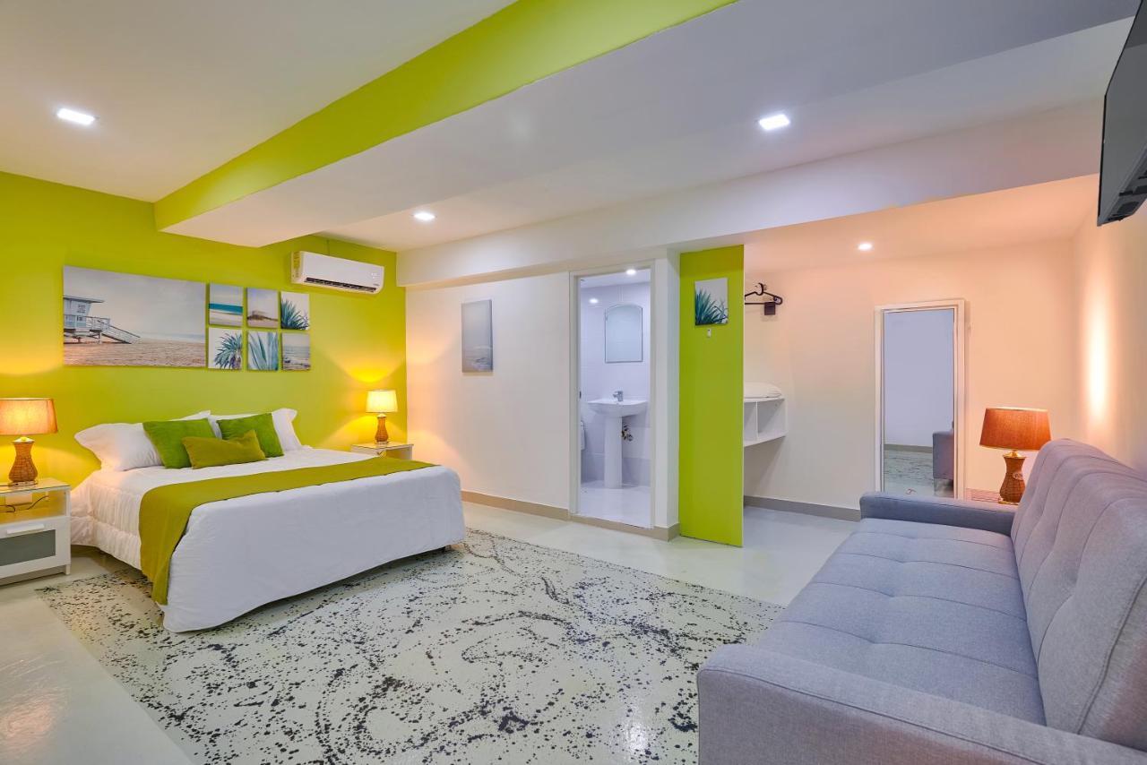 Malecon Premium Rooms & Hotel Санто Доминго Екстериор снимка