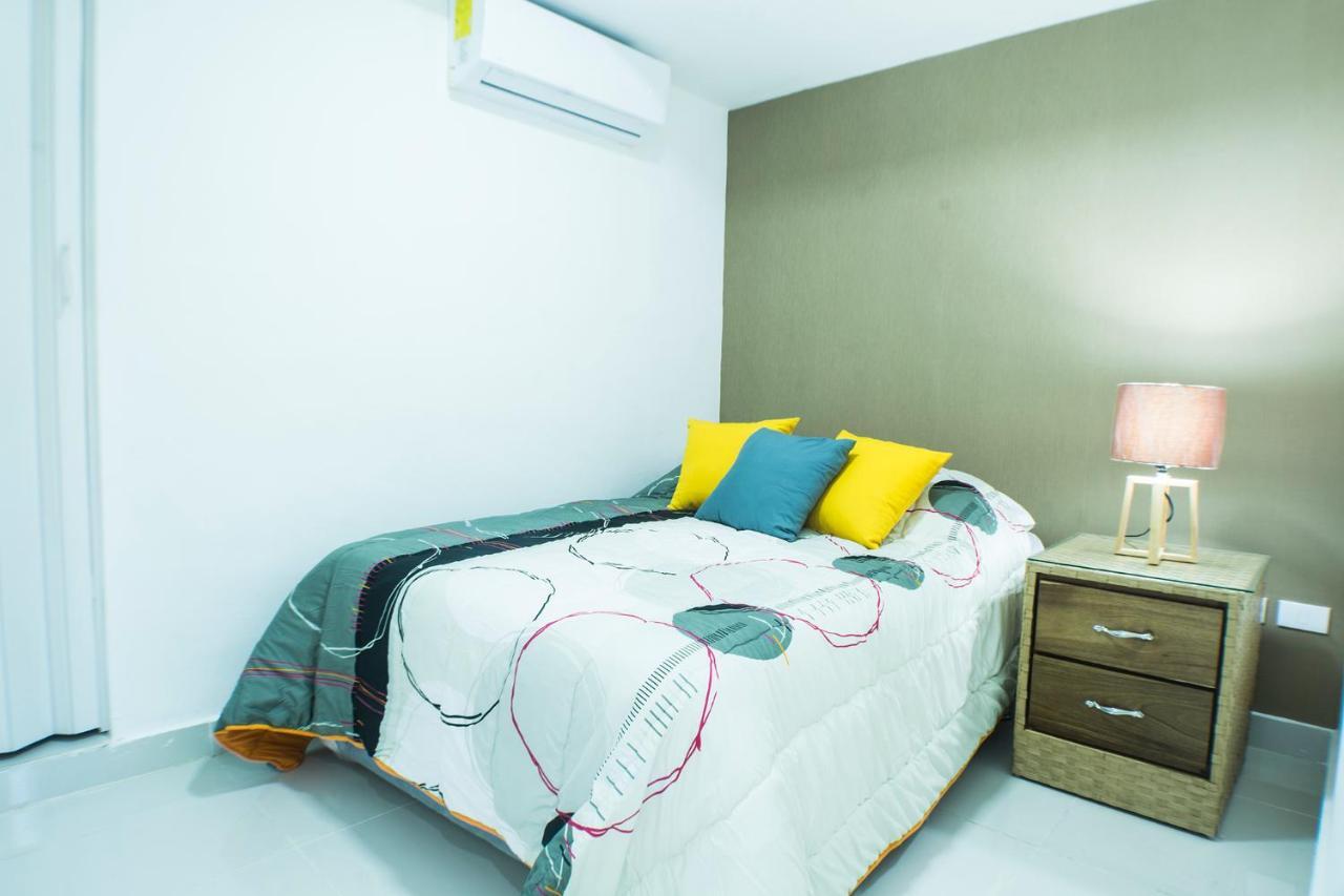 Malecon Premium Rooms & Hotel Санто Доминго Екстериор снимка